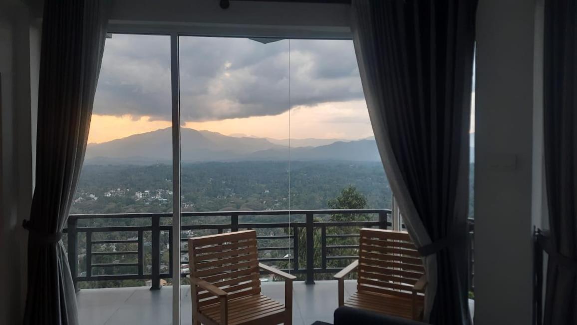 Dream House Residence 康提 外观 照片